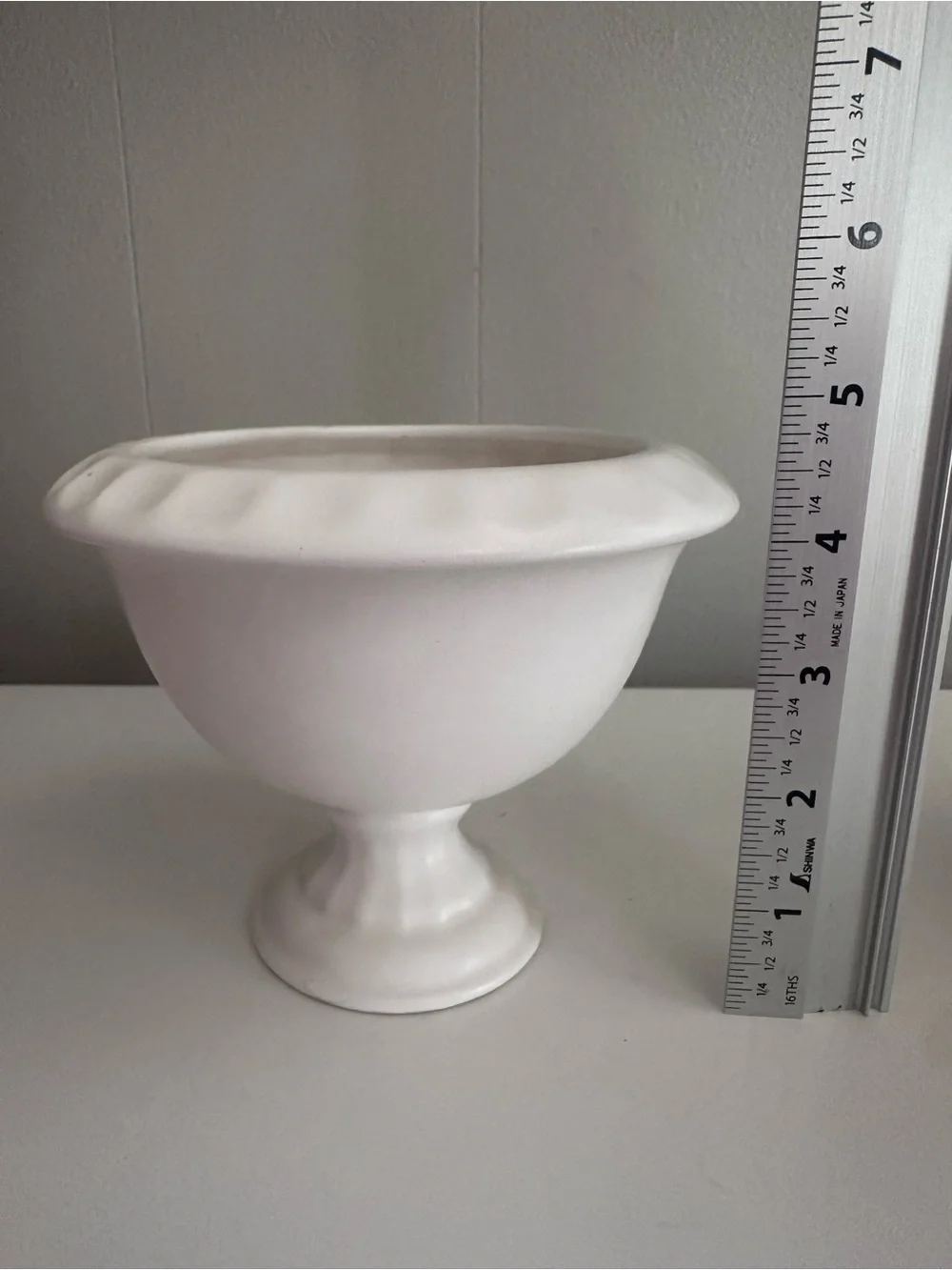 Unmarked pair red